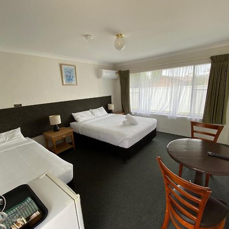 Hanging Rock Family Motel Μπέιτμανς Μπέι Εξωτερικό φωτογραφία