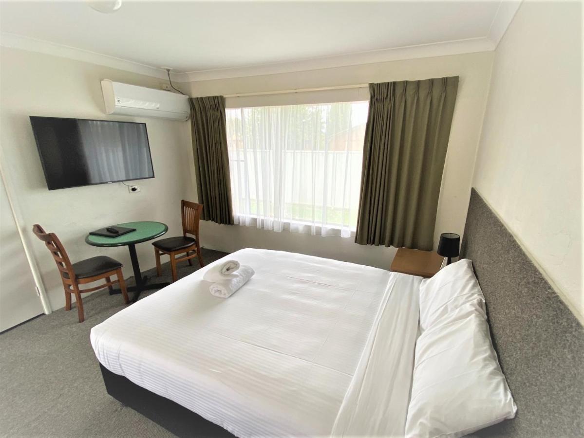 Hanging Rock Family Motel Μπέιτμανς Μπέι Εξωτερικό φωτογραφία