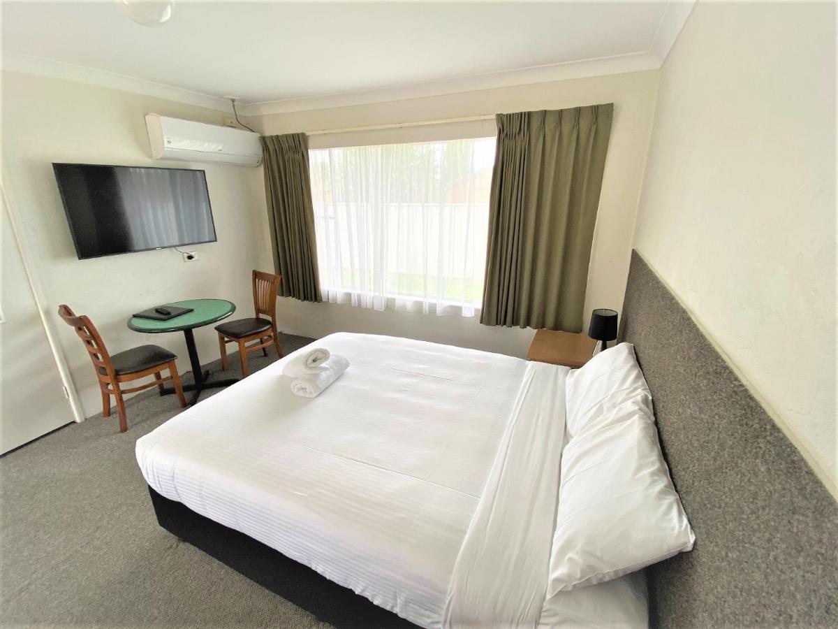 Hanging Rock Family Motel Μπέιτμανς Μπέι Εξωτερικό φωτογραφία